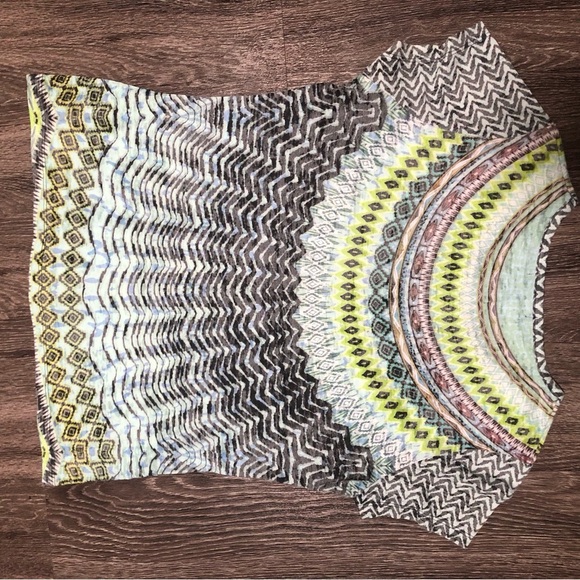 Prana Geometric & Chevron Print T-shirt - Made in USA - Picture 6 of 6